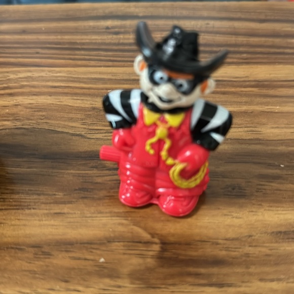 McDonald Toys bundle of 4. Letting go of my collection (mlb) - Picture 6 of 8